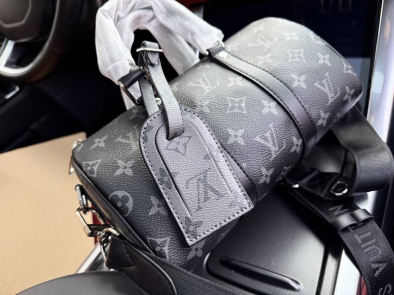 【AT9645】ルイ・ヴィトンのモノグラムショルダーバッグ、都市旅行に最適、25x15x11cm | Louis Vuitton