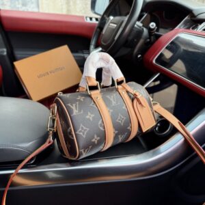 【AT9649】ルイ・ヴィトンのモノグラムキャンバスと牛革のポストバッグ | Louis Vuitton Paris