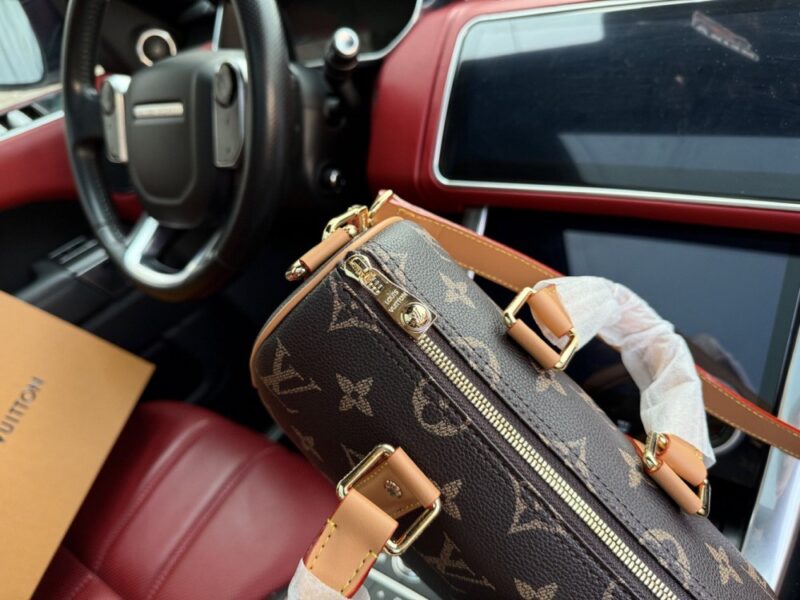【AT9649】ルイ・ヴィトンのモノグラムキャンバスと牛革のポストバッグ | Louis Vuitton Paris