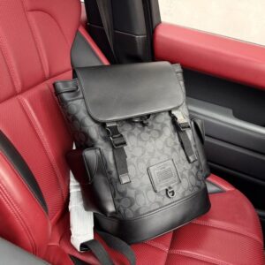 【AT9652】Coachの高級リビントンリュックサック - 都会のエリート必須の洗練スタイル | Coach New York