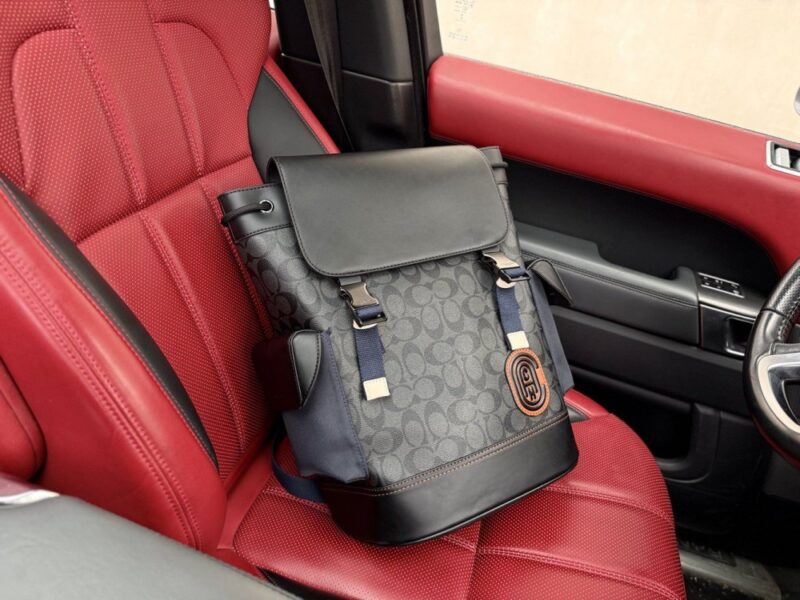 【AT9654】Coach Rivingtonシリーズの高級リュックサック - 都市の精鋭のためのエレガントな必需品 | Coach