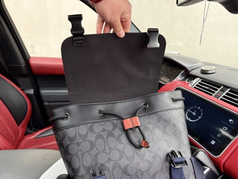 【AT9654】Coach Rivingtonシリーズの高級リュックサック - 都市の精鋭のためのエレガントな必需品 | Coach