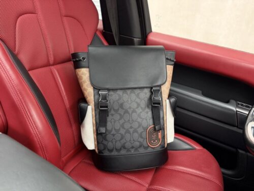 【AT9656】COACHの高級Rivingtonリュックサック：ビジネスエリート向けの都会スタイルアイテム | Coach New York