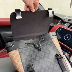 【AT9656】COACHの高級Rivingtonリュックサック：ビジネスエリート向けの都会スタイルアイテム | Coach New York
