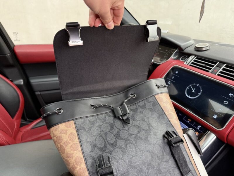 【AT9656】COACHの高級Rivingtonリュックサック：ビジネスエリート向けの都会スタイルアイテム | Coach New York