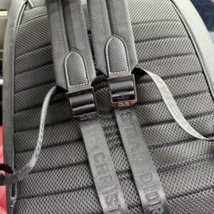 【AT9657】プラダ（Prada）風ストリートバックパック：贅沢な牛革素材、大容量内部スペース、都市通勤に最適 | Dior