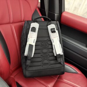 【AT9658】高級ブランドの本革バックパック - エレガントなグレーとブラックのOBLIQUE模様 - Prada | Dior Paris