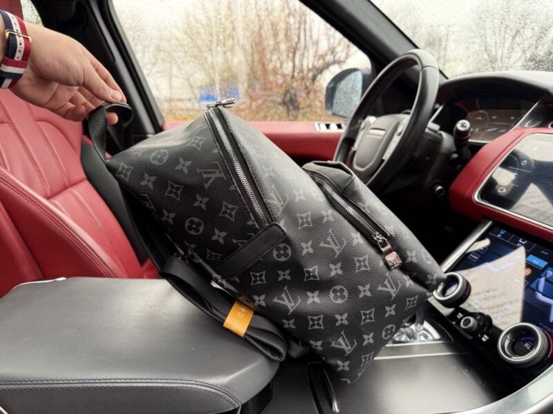 【AT9666】ルイ・ヴィトンのディスカバリーバックパック - 都市のエリートのためのラグジュアリートラベル仲間 | Louis Vuitton