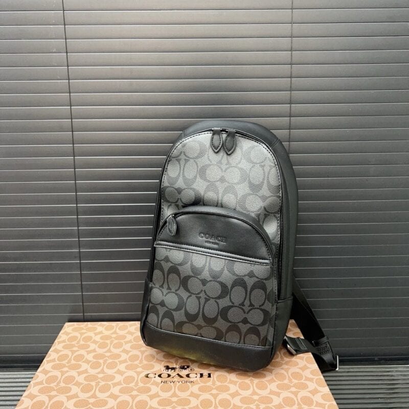 【AT9670】COACH（コーチ）Grahamショルダーバッグ - 都会のビジネスエリート必携アイテム | Coach New York