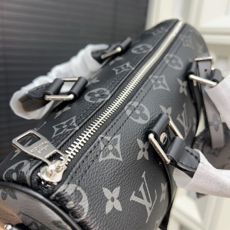 【AT9673】ルイ・ヴィトン Keepall 25クラシックシリーズ：モノグラム エクリプス ブラック＆グレー｜都市旅行、ビジネスミーティングに最適 | Louis Vuitton Paris
