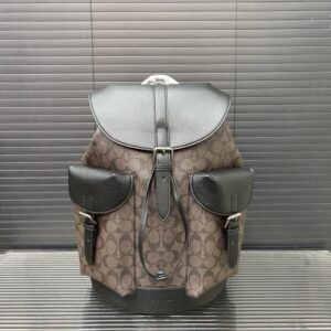 【AT9674】Coach Warnerバックパックの都会的なスタイルと贅沢感が魅力的なメンズファッションアクセサリー | Coach