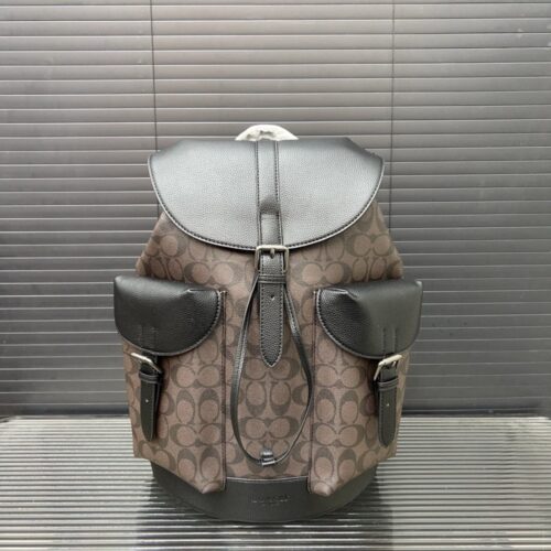 【AT9674】Coach Warnerバックパックの都会的なスタイルと贅沢感が魅力的なメンズファッションアクセサリー | Coach