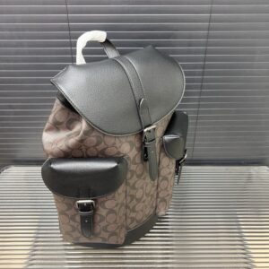 【AT9674】Coach Warnerバックパックの都会的なスタイルと贅沢感が魅力的なメンズファッションアクセサリー | Coach