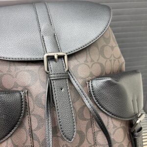 【AT9674】Coach Warnerバックパックの都会的なスタイルと贅沢感が魅力的なメンズファッションアクセサリー | Coach