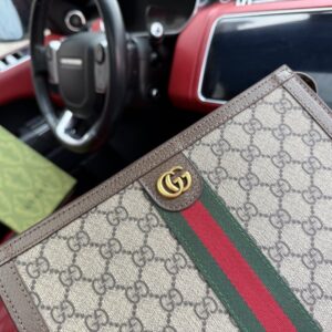 【AT9676】グッチ（Gucci）Ophidiaシリーズ ブラウンダミエ柄クラッチバッグ - 高級帆布素材、グリーンとレッドストライプ アクセント付き | Gucci