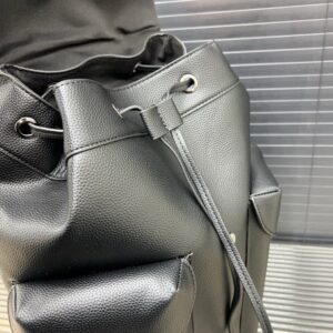 【AT9680】Coach（コーチ）ハドソンリュックサック - ブラックカラーの最上級牛革素材やディテールデザインで都会の優雅さを演出する | Coach