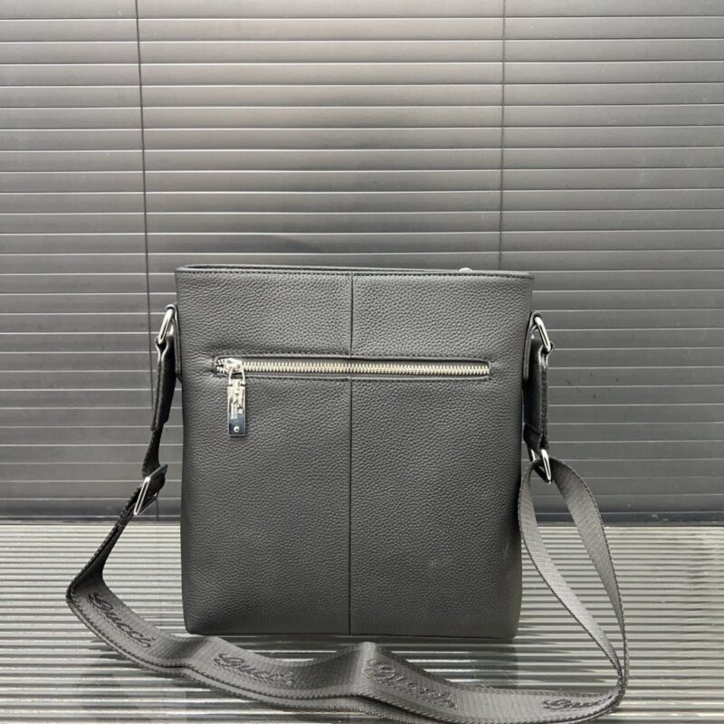 【AT9682】グッチのクラシックなラグジュリーショルダーバッグ - 高級牛革素材、洗練されたデザイン | Gucci Firenze