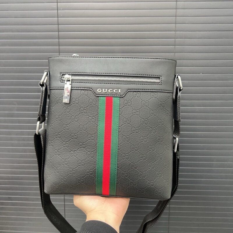 【AT9682】グッチのクラシックなラグジュリーショルダーバッグ - 高級牛革素材、洗練されたデザイン | Gucci Firenze