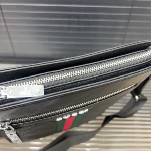 【AT9682】グッチのクラシックなラグジュリーショルダーバッグ - 高級牛革素材、洗練されたデザイン | Gucci Firenze