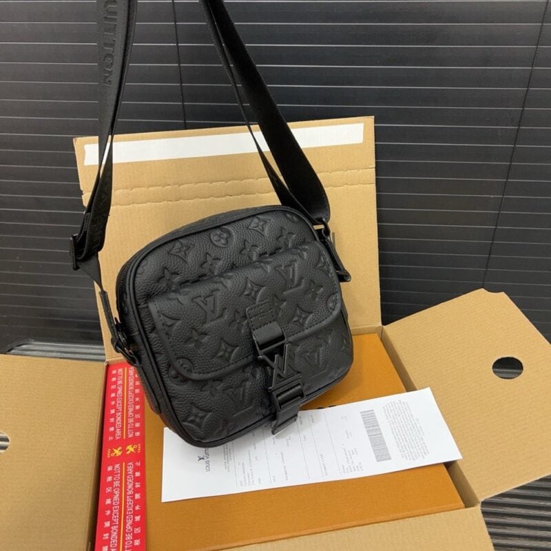 【AT9689】ルイ・ヴィトン モノグラム加工牛革ショルダーバッグ - 優雅な大人のファッションアクセサリー | Louis Vuitton