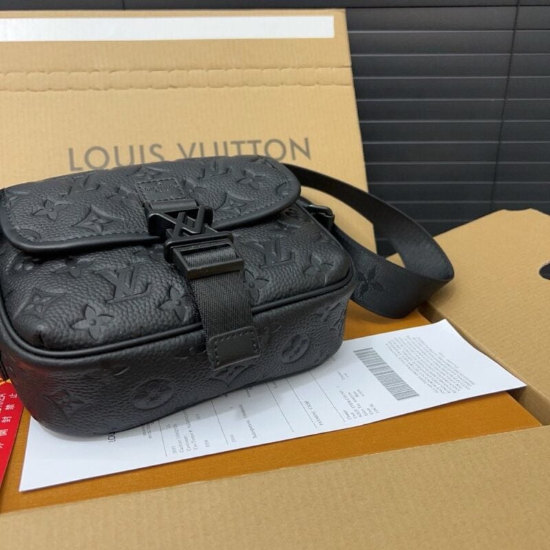 【AT9689】ルイ・ヴィトン モノグラム加工牛革ショルダーバッグ - 優雅な大人のファッションアクセサリー | Louis Vuitton