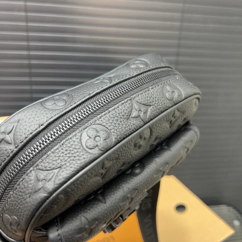 【AT9689】ルイ・ヴィトン モノグラム加工牛革ショルダーバッグ - 優雅な大人のファッションアクセサリー | Louis Vuitton