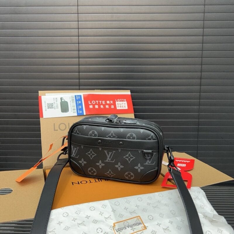 【AT9693】ルイ・ヴィトンのクラシックなモノグラムキャンバスショルダーバッグ | Louis Vuitton Paris