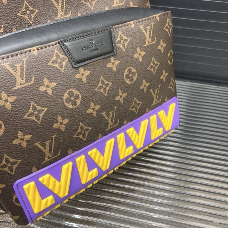 【AT9694】ルイ・ヴィトンのDiscoverリュックサック：ファッションと実用性の完璧な融合 | Louis Vuitton