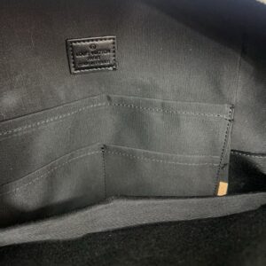 【AT9694】ルイ・ヴィトンのDiscoverリュックサック：ファッションと実用性の完璧な融合 | Louis Vuitton