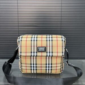 【AT9696】バーバリーのクラシックチェック柄ショルダーバッグ - 市街地のファッションとビジネス用途に適しています | Burberry London