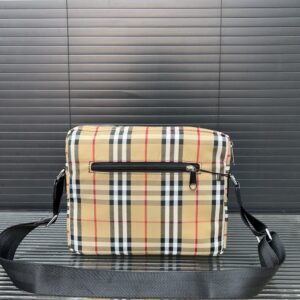 【AT9696】バーバリーのクラシックチェック柄ショルダーバッグ - 市街地のファッションとビジネス用途に適しています | Burberry London