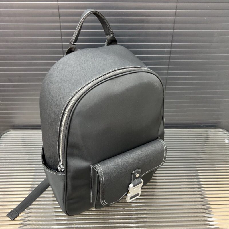 【AT9697】ディオールのサドルシリーズ グレーショルダーバッグ | ビジネスミーティングや都市通勤に最適 | Christian Dior