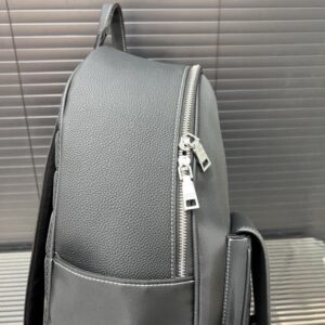 【AT9697】ディオールのサドルシリーズ グレーショルダーバッグ | ビジネスミーティングや都市通勤に最適 | Christian Dior