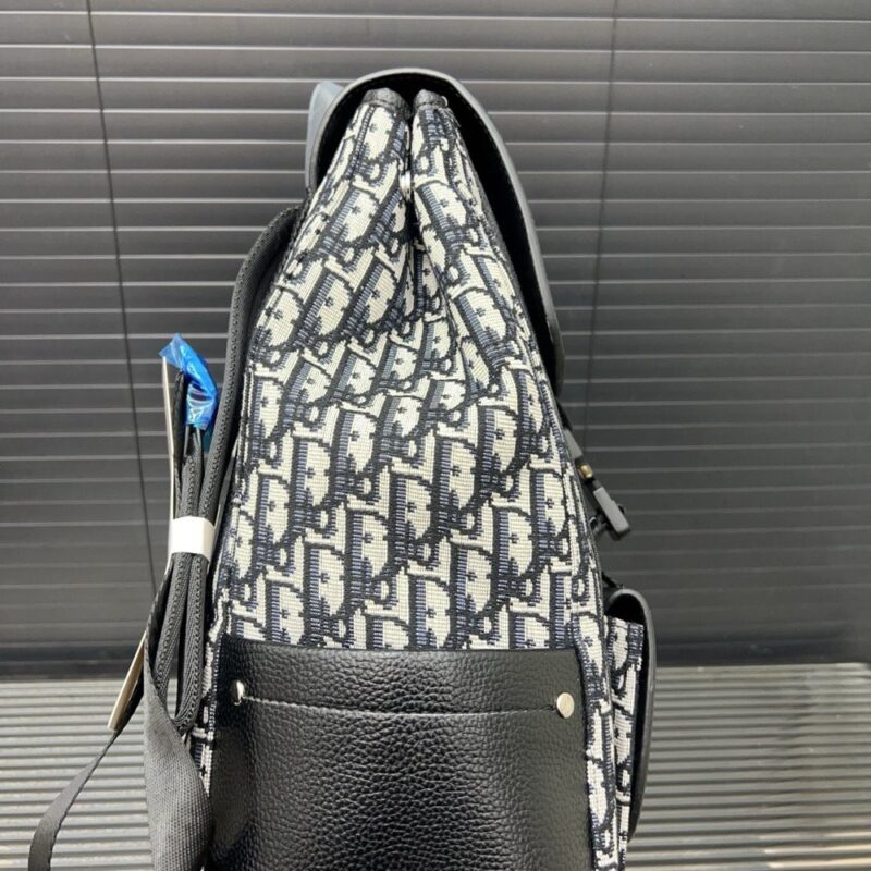 【AT9699】ディオール（Dior）Obliqueシリーズ リュックサック | Dior Paris