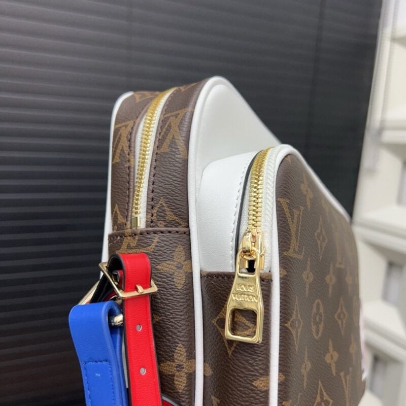 【AT9702】ルイ・ヴィトン × NBAコラボ メッセンジャーバッグ - ストリートスタイルを演出 | LV