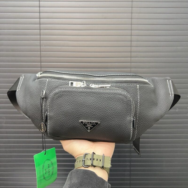 【AT9704】プラダ（Prada）高級牛革ウエストバッグ | クラシックなグレー色デザイン | 高級感と実用性を兼ね備えたファッションアイテム | Prada