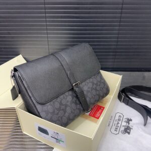 【AT9708】Coach(コーチ)のクラシックLeagueシリーズメッセンジャーバッグ | 都会のエリートスタイルを演出する高級牛革バッグ | Coach New York