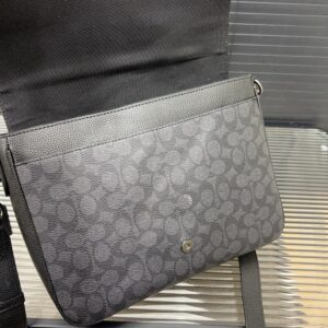 【AT9708】Coach(コーチ)のクラシックLeagueシリーズメッセンジャーバッグ | 都会のエリートスタイルを演出する高級牛革バッグ | Coach New York