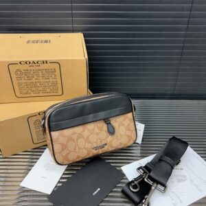 【AT9712】Coach Graham クラシックシグネチャーキャンバスショルダーバッグ | Coach New York