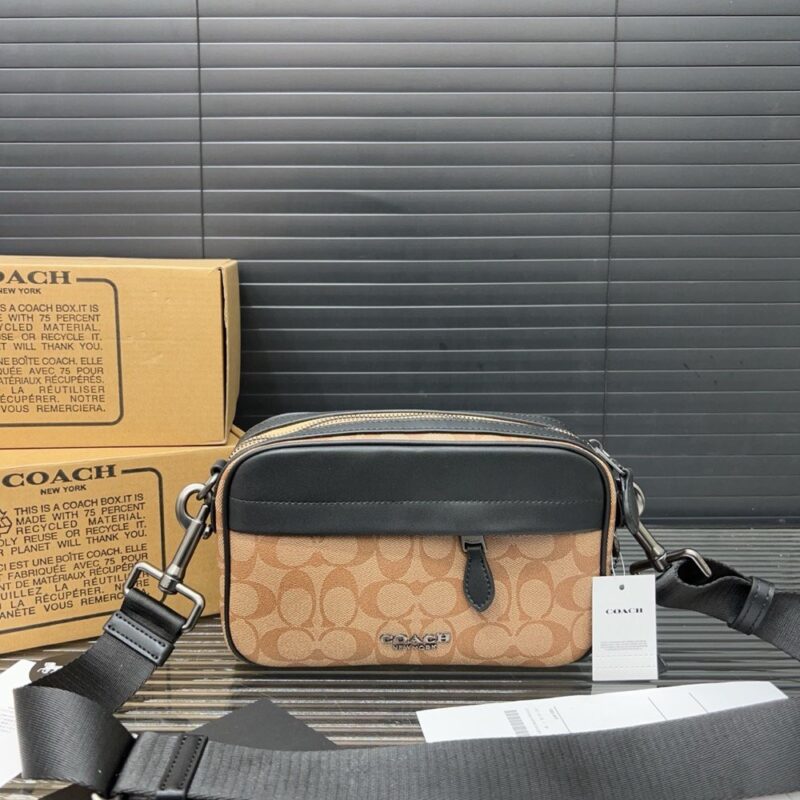 【AT9712】Coach Graham クラシックシグネチャーキャンバスショルダーバッグ | Coach New York