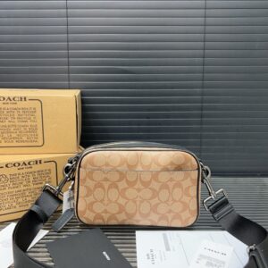 【AT9712】Coach Graham クラシックシグネチャーキャンバスショルダーバッグ | Coach New York