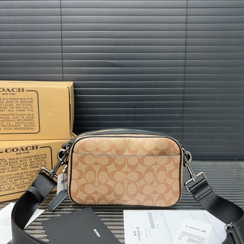 【AT9712】Coach Graham クラシックシグネチャーキャンバスショルダーバッグ | Coach New York