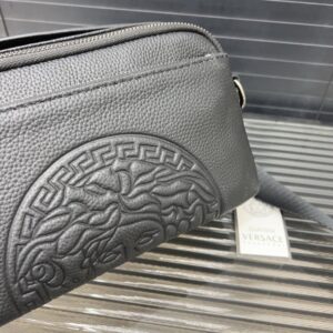 【AT9713】Versaceデザイナー牛革クラッチバッグ | Versace