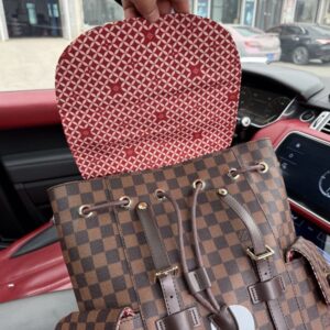 【AT9717】ルイ・ヴィトンのファッショナブルなクラシックシリーズリュックサック - 都会のエリートのための究極の豪華なファッション | Louis Vuitton Malletier