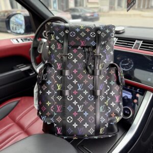 【AT9718】ルイ・ヴィトンのモノグラム柄バックパック - 高級牛革素材とmetallicカラーのデザイン | Louis Vuitton Malletier