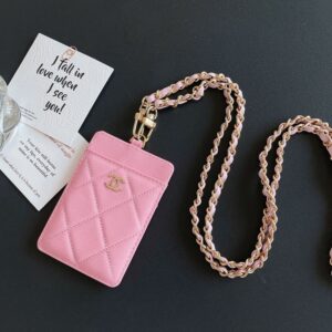 【TS119】シャネルは Chanel ファッションのトレンディなブランドで、高品質のレザーが特徴です