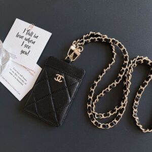 【TS119】シャネルは Chanel ファッションのトレンディなブランドで、高品質のレザーが特徴です