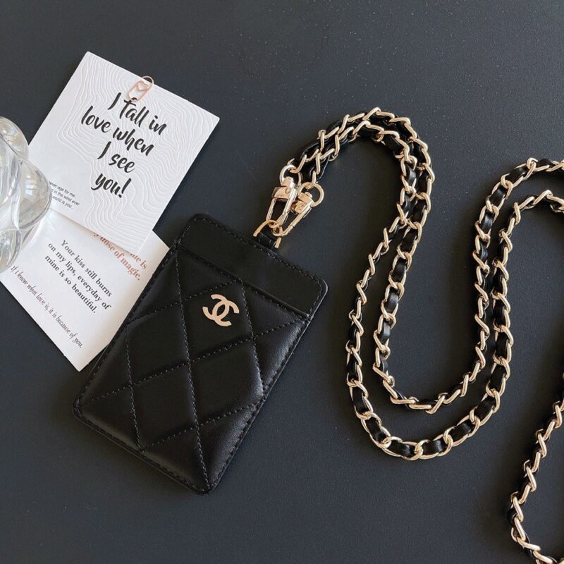【TS119】シャネルは Chanel ファッションのトレンディなブランドで、高品質のレザーが特徴です