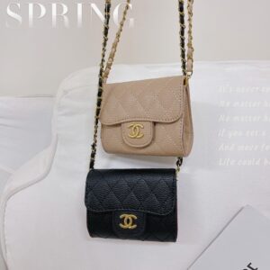 【TS120】シャネルのレディースショルダーバッグは Chanel ファッションのトレンドに敏感な女性に人気のあるブランドです。高品質なレザーを使った製品で、おしゃれで使いやすいアイテムです