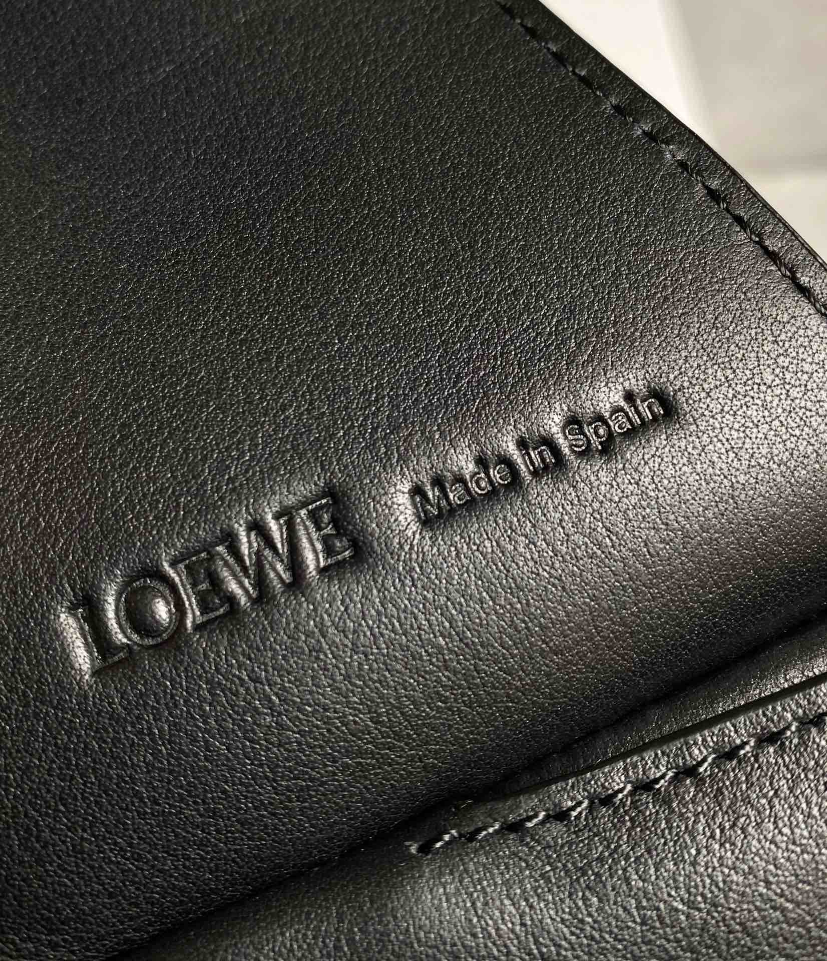 LOEWE罗��Puzzle